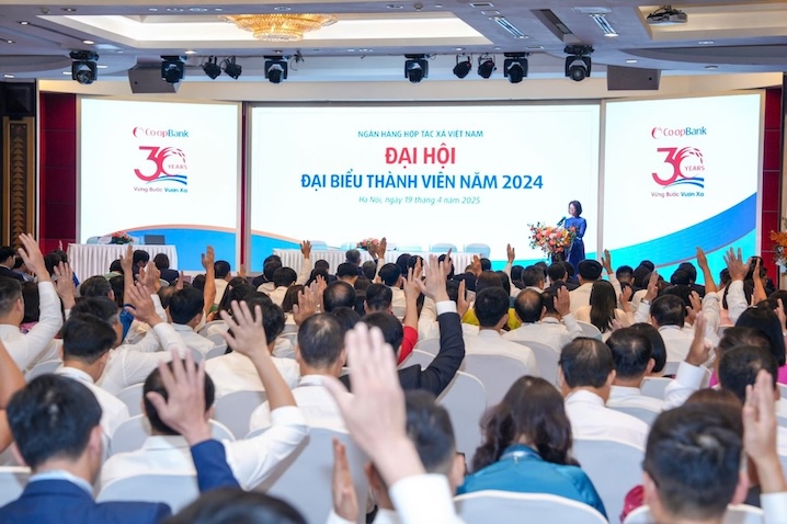 Panorama of the Congress.