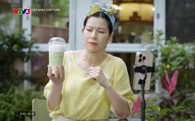 "Getting together on the weekend" refers to the advertising theme. Photo: Cut from video