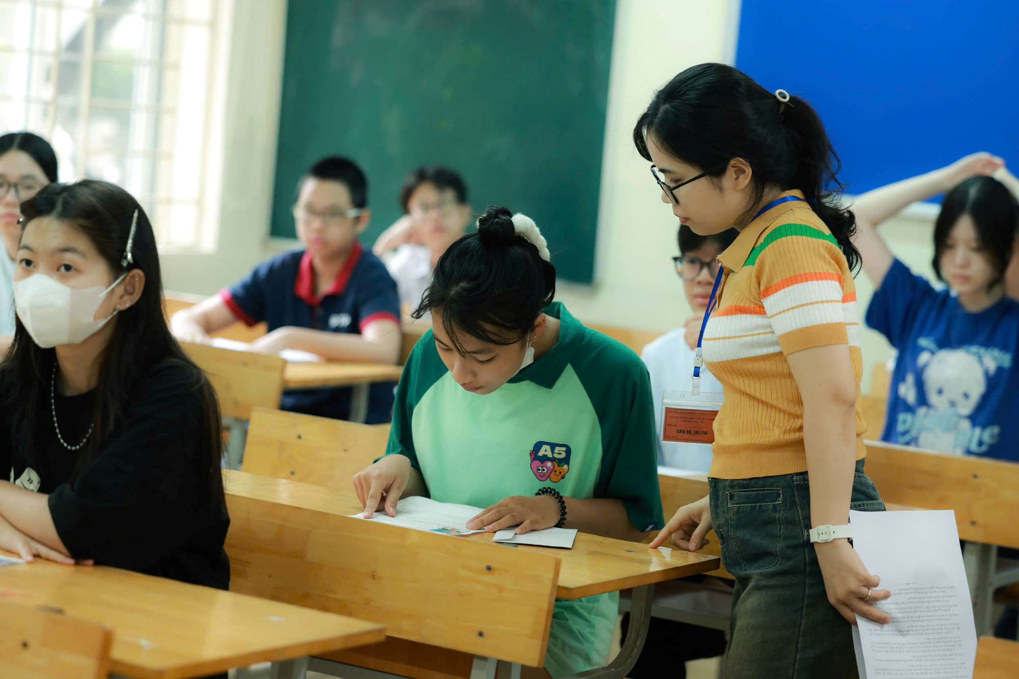 Candidates taking the 2024 10th grade high school exam. Photo: Hai Nguyen
