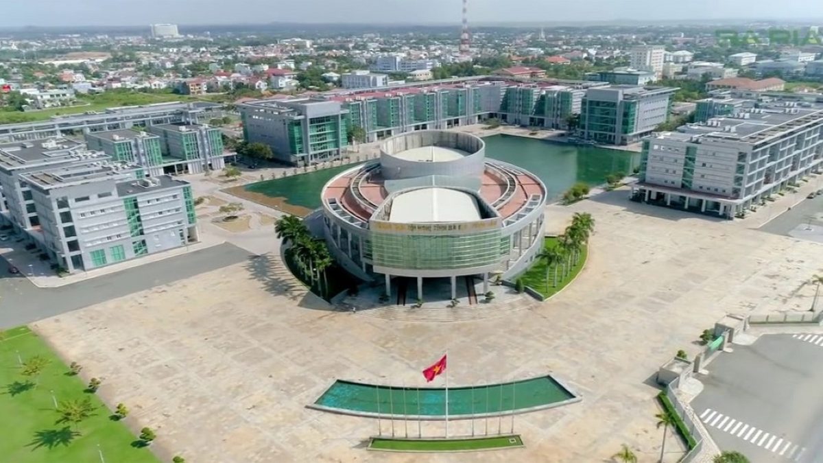 The People's Committee of Ba Ria - Vung Tau province will develop a plan to resolve the first phase of policies and regimes in 2025 for cases of early retirement and termination of employment in the area. Illustrative photo: People's Committee