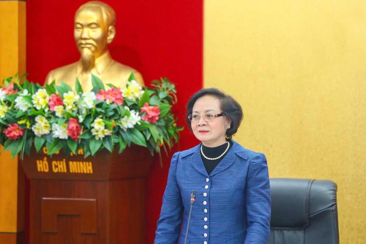 Minister of Home Affairs Pham Thi Thanh Tra informed about the time of operation at the provincial and commune levels after the reorganization and reorganization. Photo: Ministry of Home Affairs