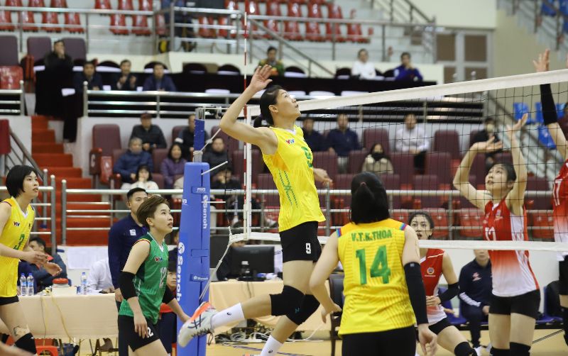 VTV Binh Dien Long An will meet the Information Corps - Dong Bac Committees again in the Hung Vuong Cup 2025 volleyball tournament. Photo: Chi Tran