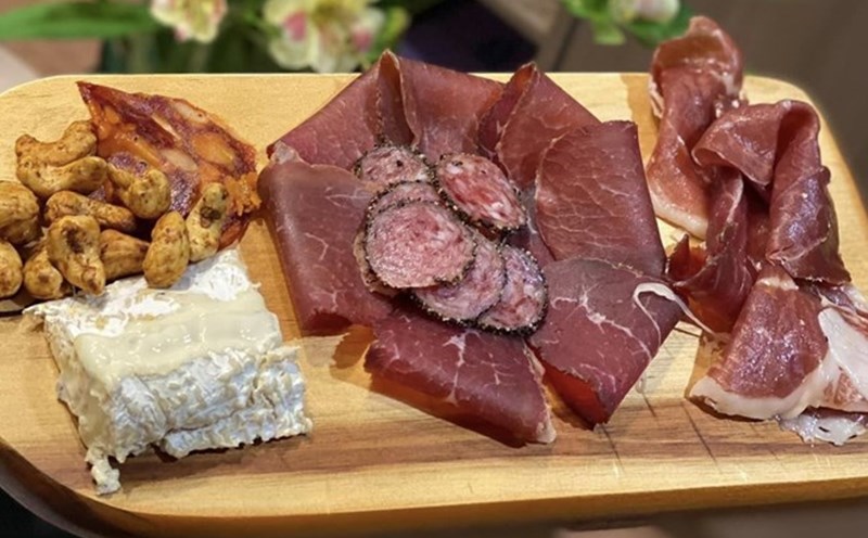 People with kidney failure should avoid processed meats and bacon. Photo: Kim Ngan