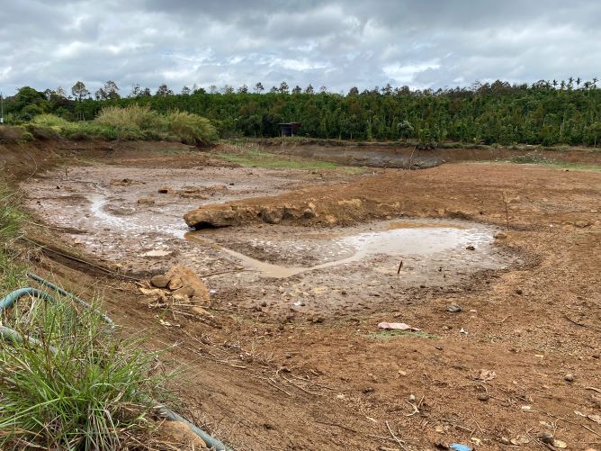The lake in Duc Manh commune, Dak Mil district (Dak Nong) has run out. Photo: Thanh Quynh