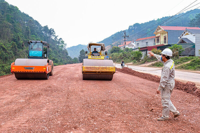 National Highway 4B connects Lang Son with Quang Ninh. Photo: Khanh Linh