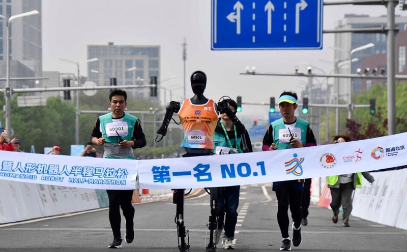 China's Tiangong Ultra robot finished first. Photo: Xinhua