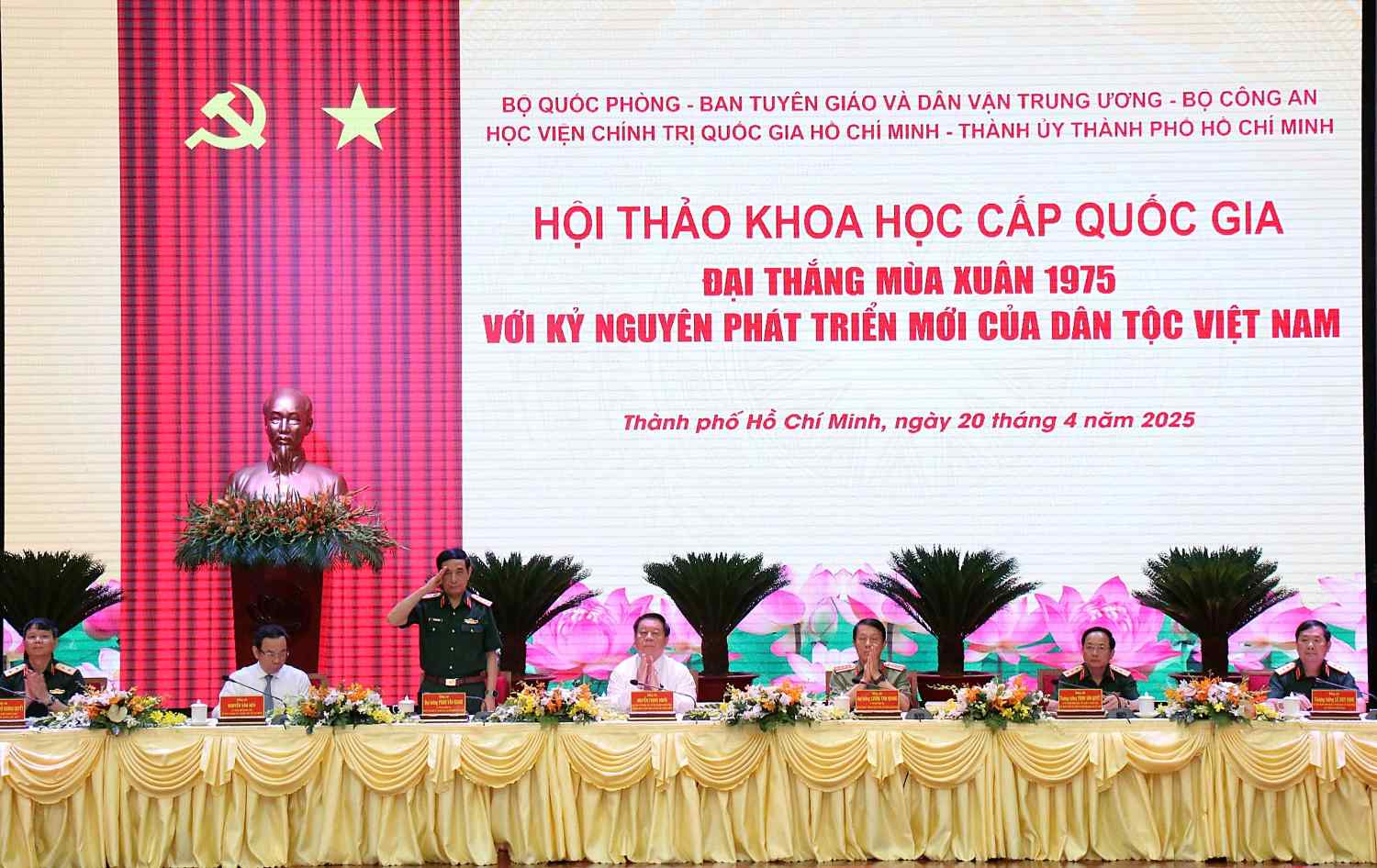 Opening of the 1975 Spring Victory Conference with a new era of development for the Vietnamese people. Photo: Minh Quan