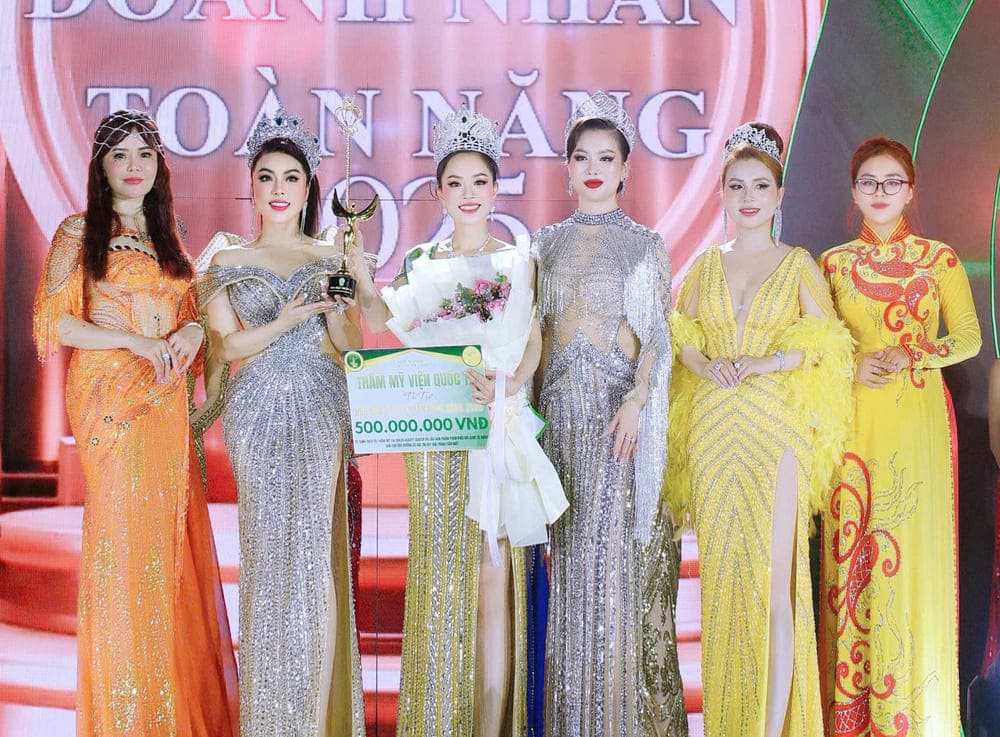 Contestant Dinh Thi Thanh Mai was crowned Miss Businesswoman 2025. Photo: Interviewee
