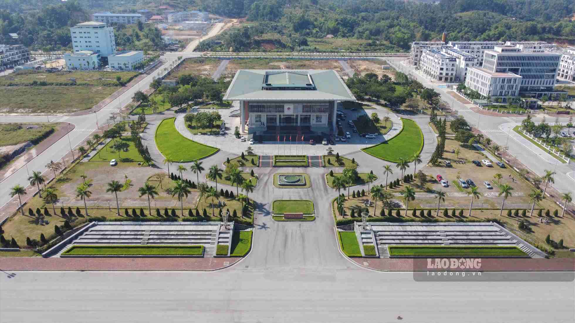 Names of 56 new communes and wards in Cao Bang after the arrangement and merger. Photo: Tan Van