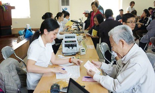 Thực hiện chi trả lương hưu tháng 5 sớm (từ ngày 25-28.4.2025). Ảnh: Hanoi.gov.vn