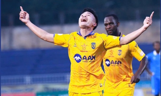 Song Lam Nghe An drew 1-1 with Quang Nam. Photo: SLNA FC