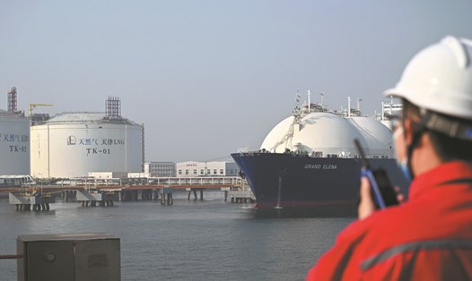 Dòng chảy dầu và LNG từ Nga sang Trung Quốc chững lại trong quý I/2025. Ảnh: Xinhua