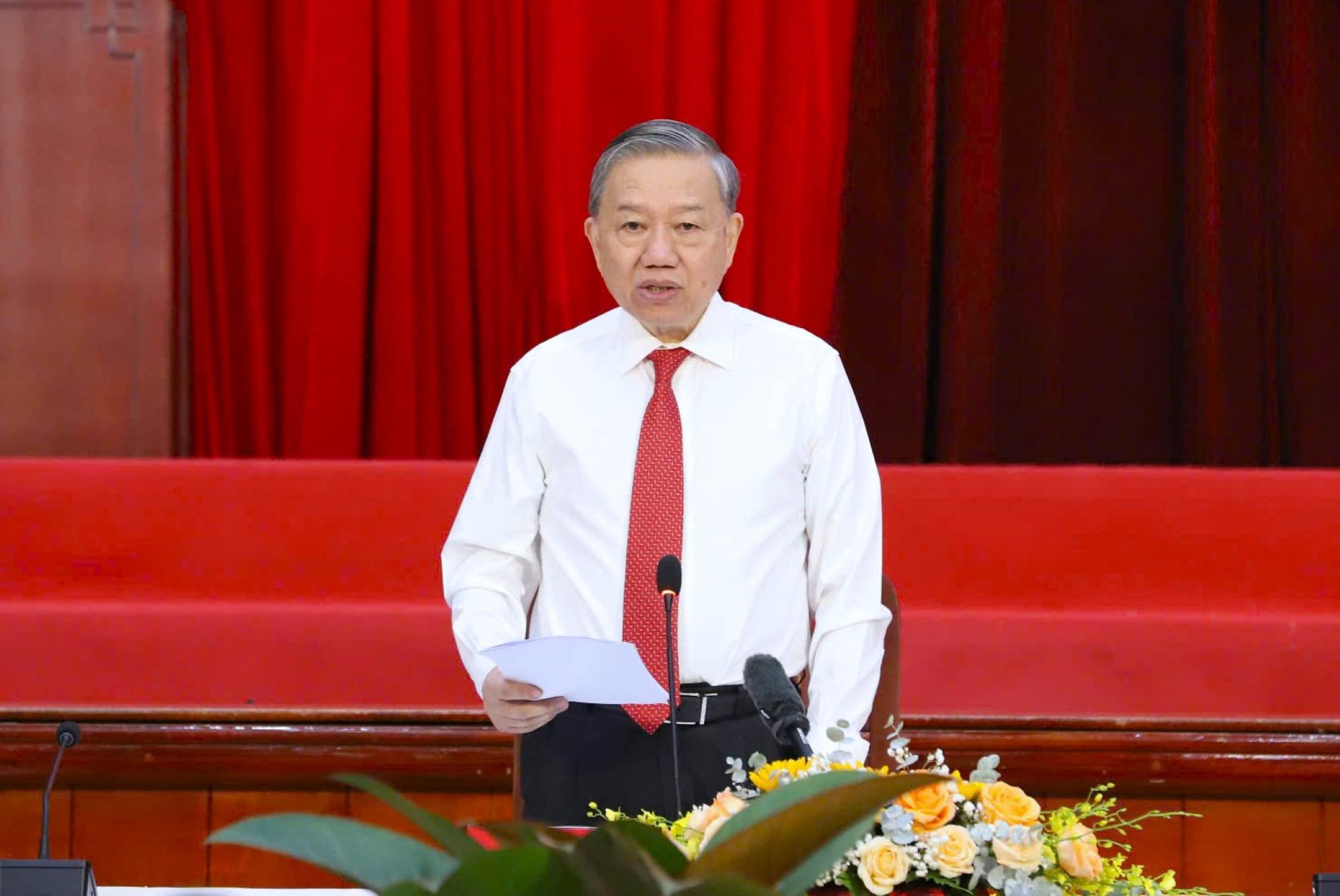 General Secretary To Lam spoke at the meeting. Photo: Minh Quan