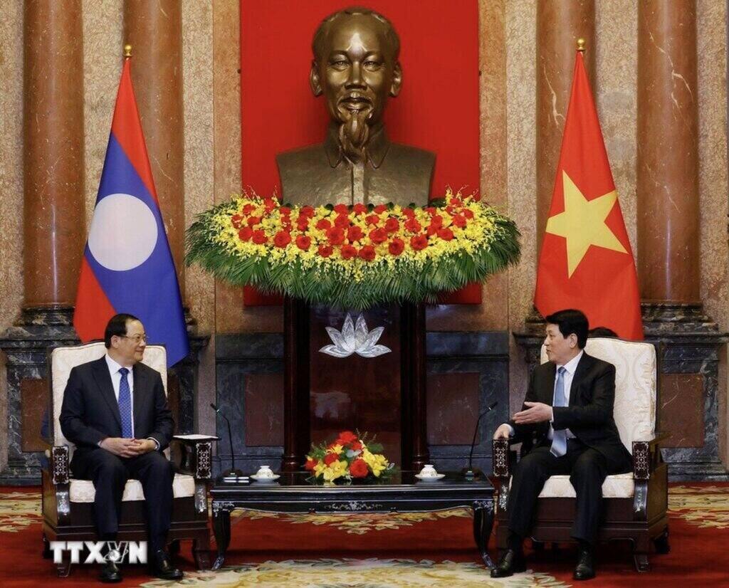 President Luong Cuong received Lao Prime Minister Sonexay Siphandone on April 17. Photo: VNA