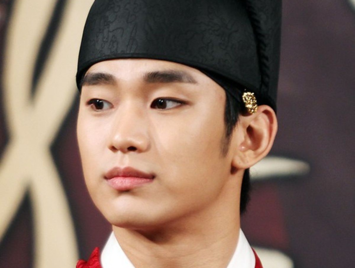 Actor Kim Soo Hyun. Photo: VieON.