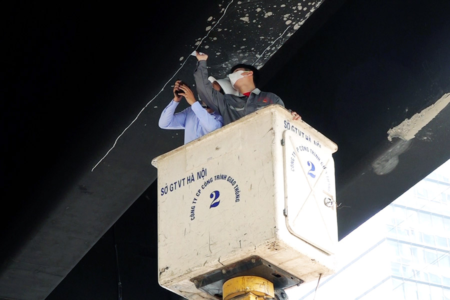 Current status of the elevated Ring Road 3 at the location of the burning container