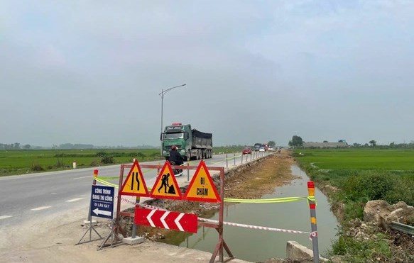 Dự án mở rộng quốc lộ 500 tỉ đồng tại Nghệ An vướng mặt bằng