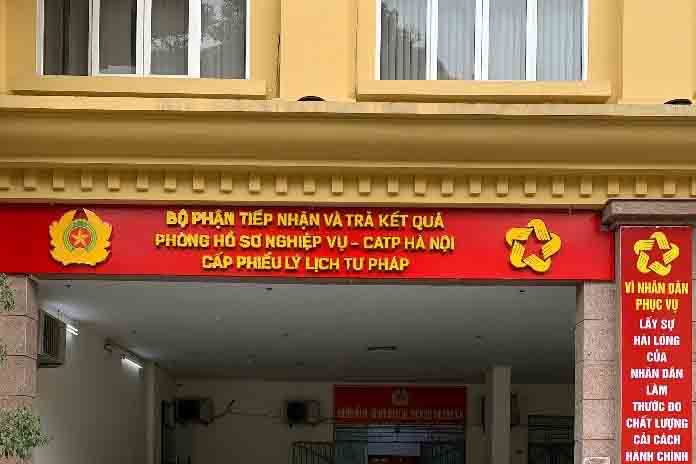 Location for receiving and returning the results of issuing Judicial Records at No. 27, 29 Phan Chu Trinh, Hoan Kiem District. Photo: Hanoi Police