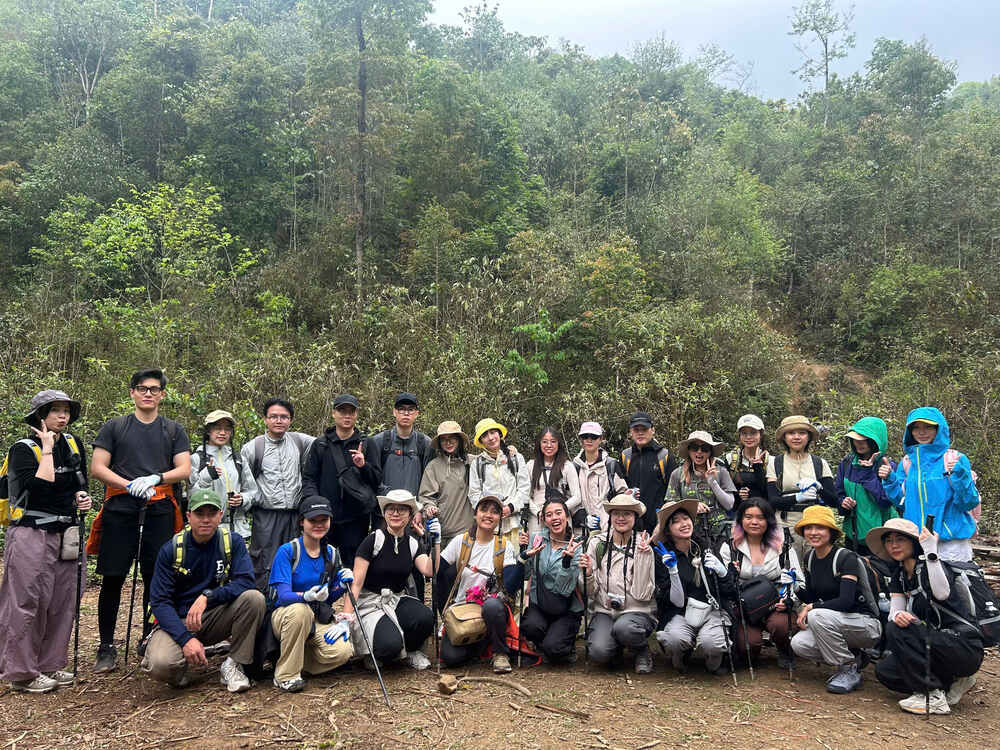 Du hao hung vi duoc chiem nguong nhieu canh dep, Thuy Hang thua nhan gap khong it kho khan tren duong vi lan dau trekking. Anh: NVCC