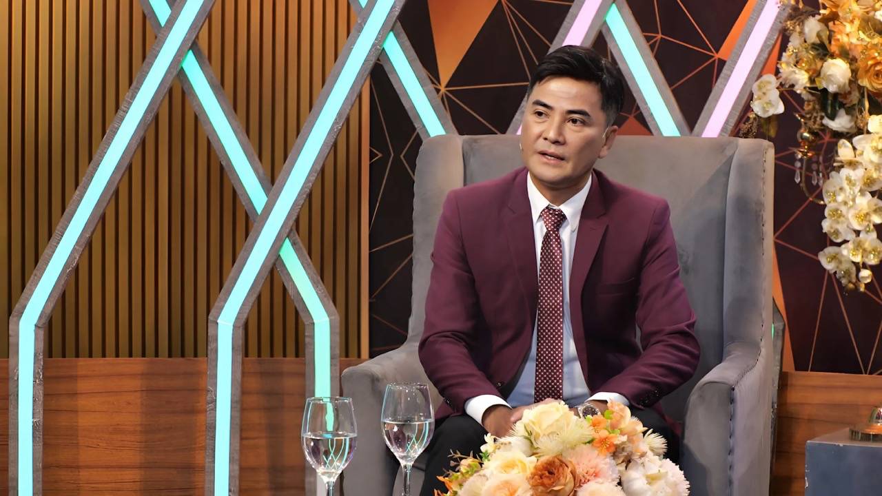 El cantante de la cancion. Foto de la productora Jet.