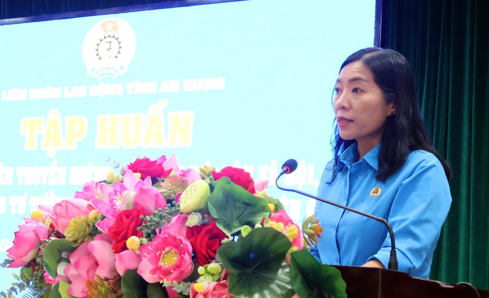 Pho Chu tich LDLD tinh An Giang Lu Thi Kim Thuy phat bieu khai mac buoi tap huan. Anh: Thanh Mai