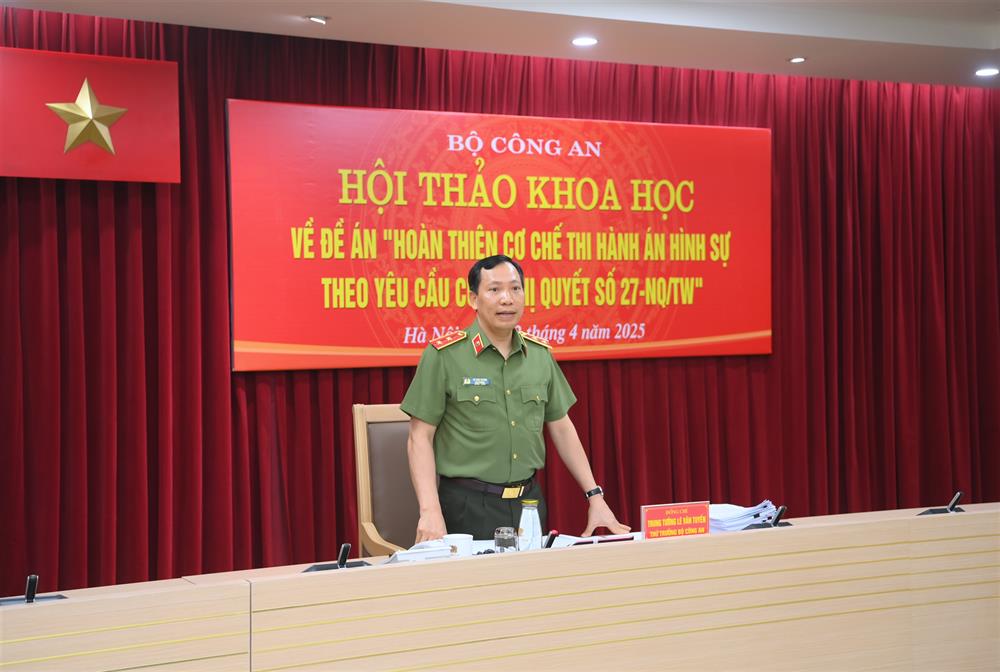 Deputy Minister of Public Security Le Van Tuyen spoke at the workshop. Photo: Ministry of Public Security