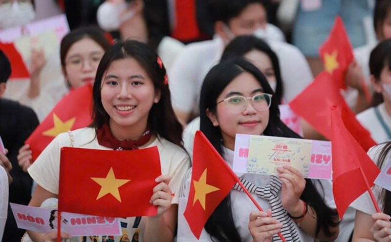People look forward to the scene of tanks at the "North-South meeting"