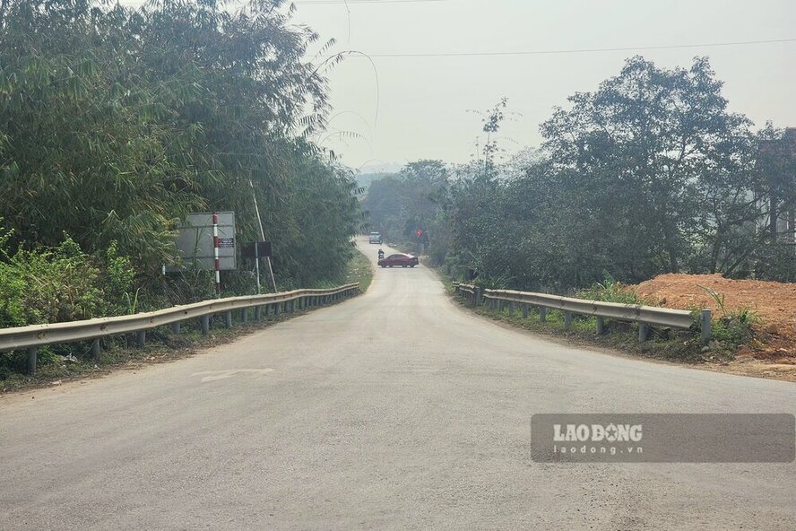 Hiện trạng tỉnh lộ 315, xã Vạn Xuân. Ảnh: Tô Công.