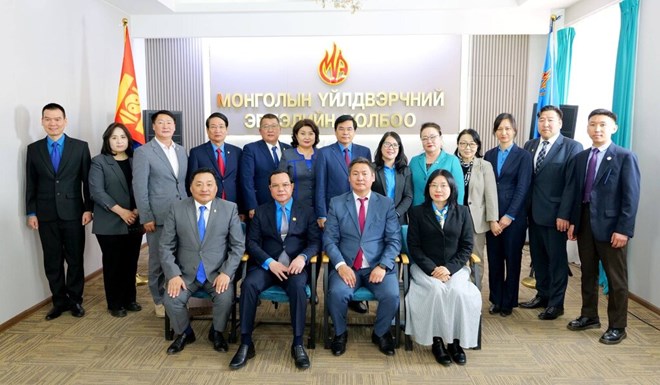 Đoàn đại biểu Tổng LĐLĐVN thăm và làm việc tại Mông Cổ