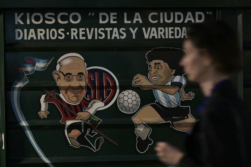 El futbol argentino, especialmente el club San Lorenzo, ha tenido muchas actividades de agradecimiento al Papa Francisco. Imagen de AFP