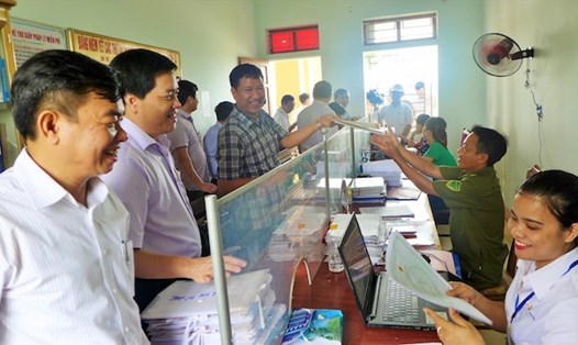 Trưởng thôn là chức danh của người hoạt động không chuyên trách ở thôn. Ảnh minh họa: Bộ Nội vụ