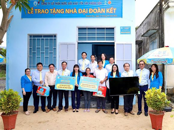 Khanh Hoa aims to complete the elimination of temporary and dilapidated houses before April 30. Photo: Phuong Linh