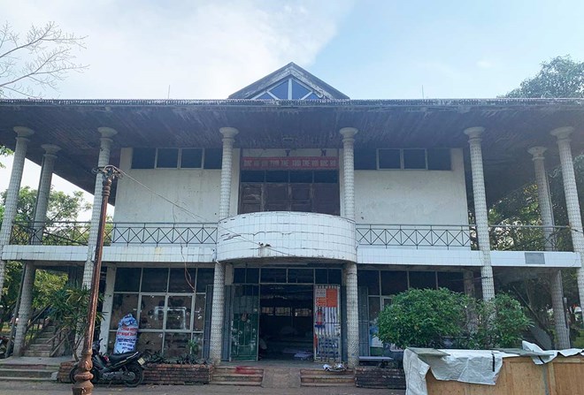 Công viên Nguyễn Tất Thành, niềm tự hào của người dân thành Vinh xuống cấp, hoang tàn