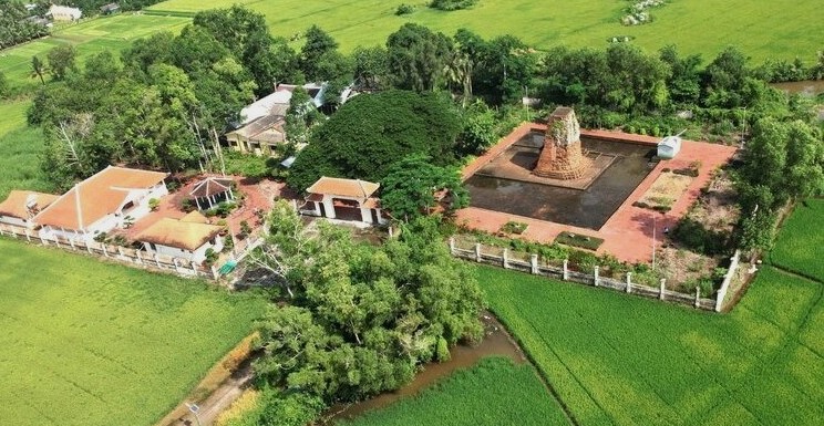 Toan canh Khu di tich Quoc gia dac biet: Di tich khao co Vinh Hung, huyen Vinh Loi, tinh Bac Lieu. Anh: Phan Thanh Cuong