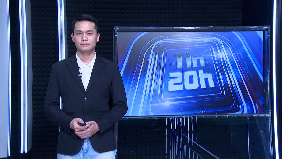 20h News: People wait in line to collect gold rings amid fluctuations in gold prices