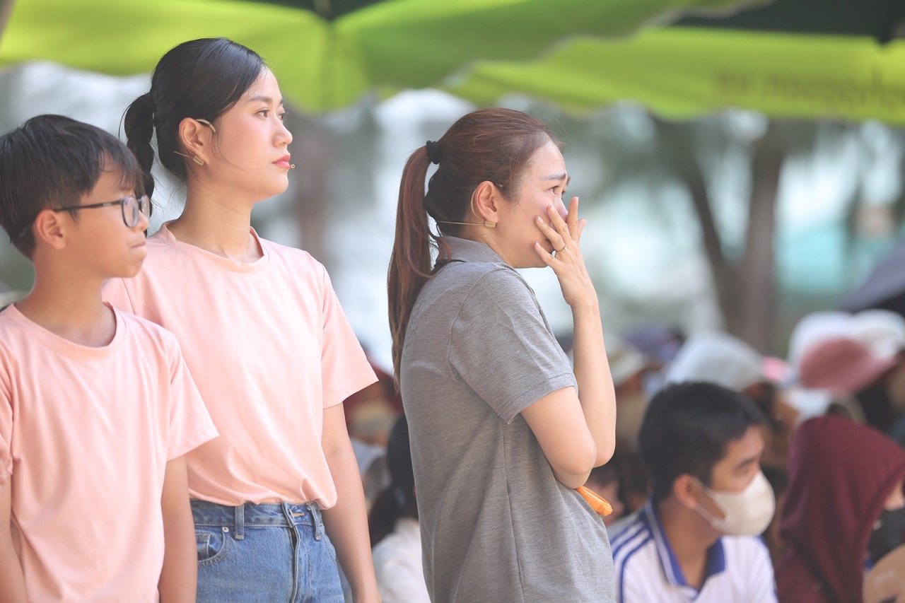 Lam Vy Da mourns those in difficult circumstances. Photo: Producer.