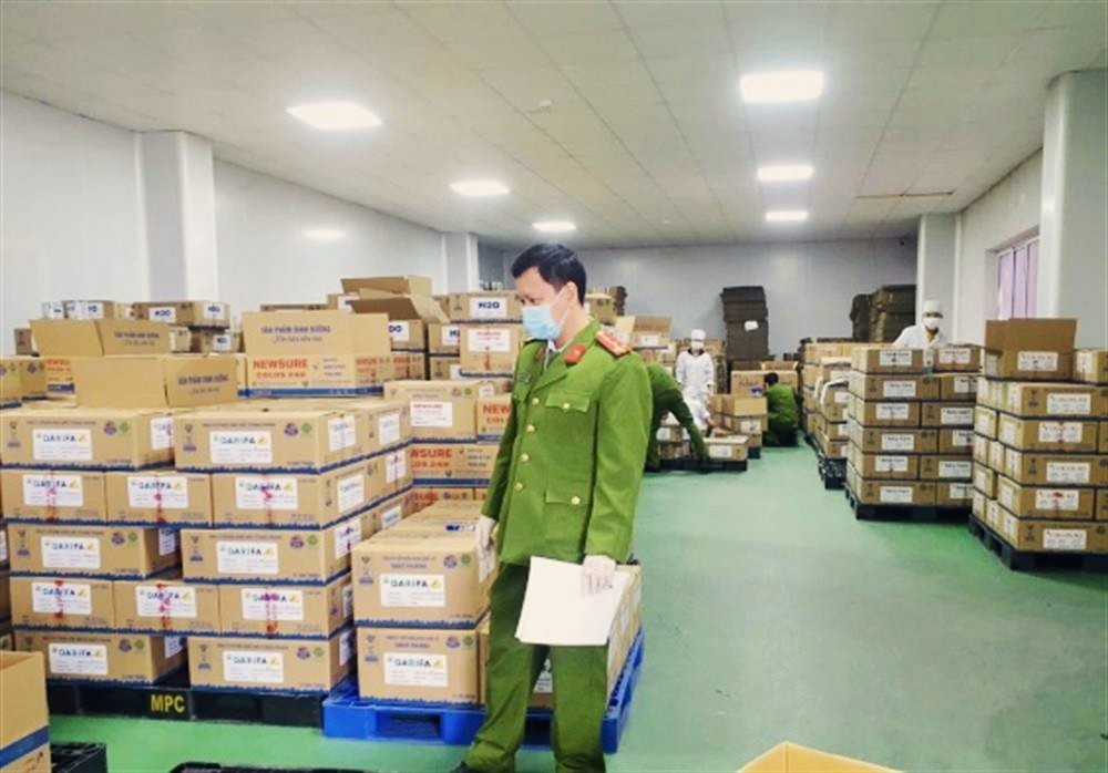 The Ministry of Public Security said that up to now, the Investigation Police Agency has seized thousands of boxes of fake milk. Photo: Ministry of Public Security