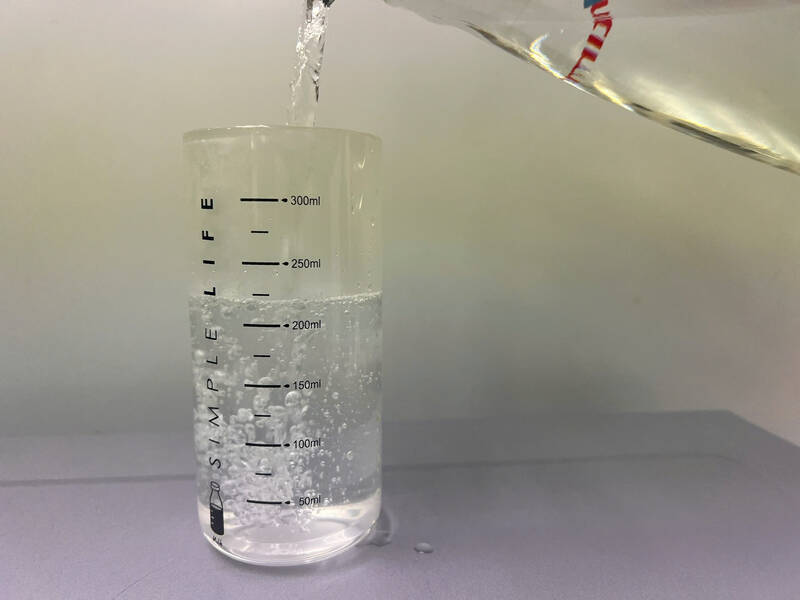 Drinking water properly will help restore kidney function. Photo: Thanh Thanh