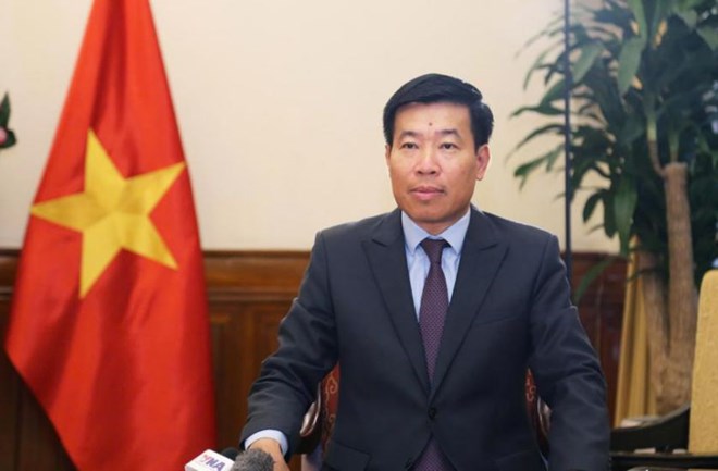Chuyến thăm nghĩa tình của Chủ tịch nước Lương Cường tới Lào