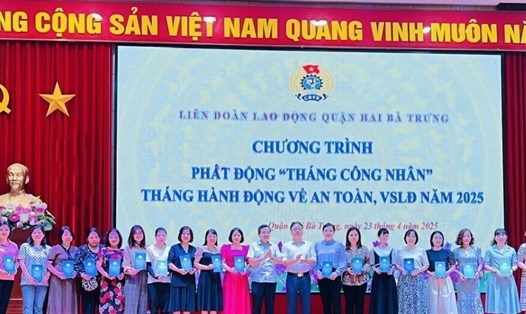 Tháng Công nhân năm 2025, LĐLĐ quận Hai Bà Trưng đề nghị công đoàn cơ sở đăng ký và triển khai có hiệu quả ít nhất 1 việc làm cụ thể chăm lo phúc lợi cho đoàn viên, người lao động. Ảnh: CĐCS
