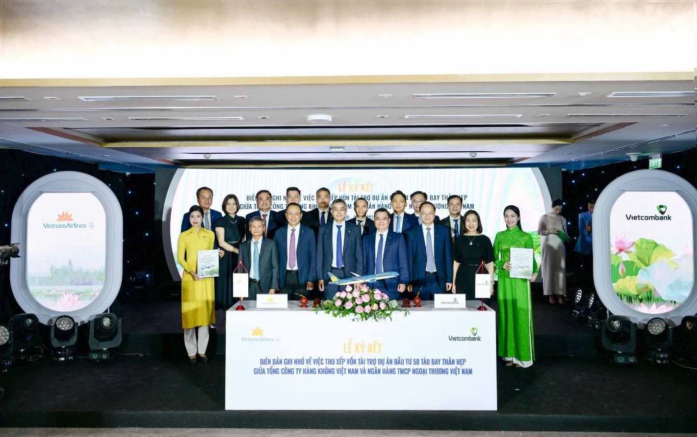 Vietnam Airlines and Vietcombank cooperated to invest in 50 narrow-body aircraft. Photo: Vietcombank