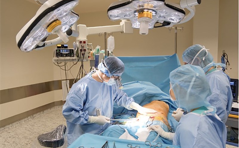 A surgery for a liver transplant patient. Photo: NGUYEN LY