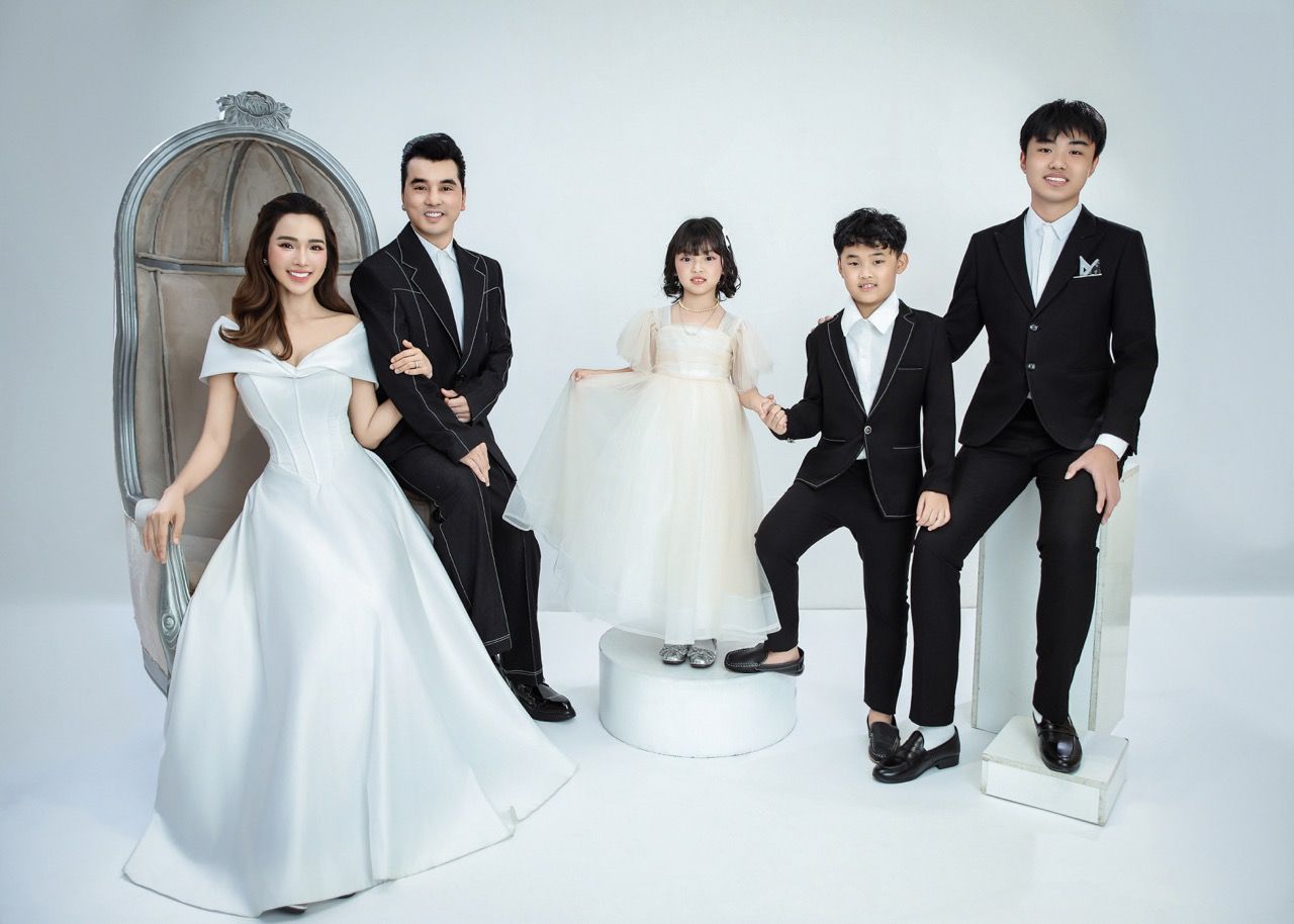 Ung Hoang Phuc's family. Photo: Provided by the artist.