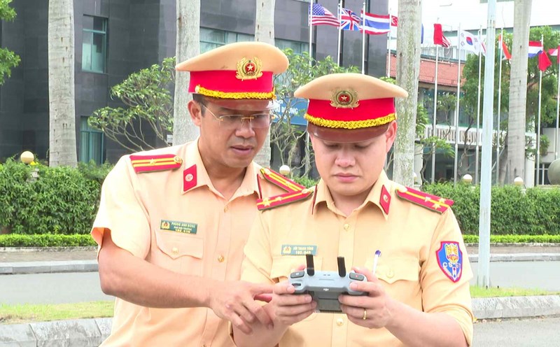 Hai Duong Provincial Police use technology to control and handle traffic violations during the April 30 - May 1 holiday. Photo: Hai Duong Provincial Information Center