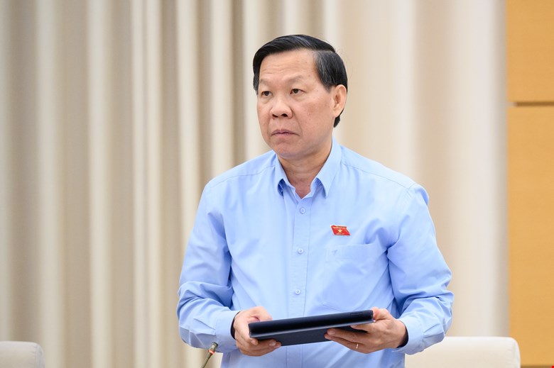 Presidente de la Comision de Economia y Finanzas Phan Van Mai. Imagen de Quochoi.vn