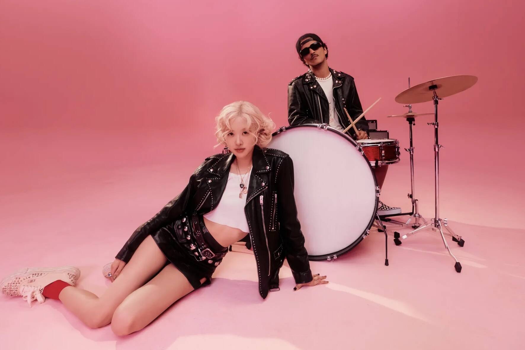 "APT." by Rose and Bruno Mars has surpassed 1.5 billion views on YouTube. Photo: MV APT.