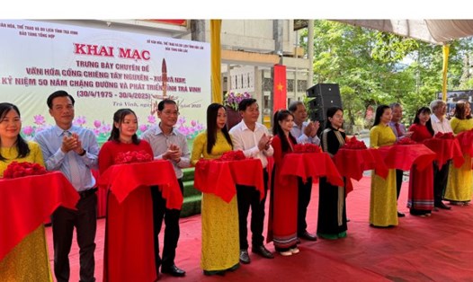 Khai mạc triển lãm “Văn hóa Cồng chiêng Tây Nguyên - Xưa và nay”.Ảnh: Hoàng Lộc