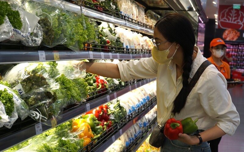 Goods are abundant during the April 30 holiday. Photo: Nhat Ho