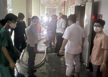 Dam chay duoc dap tat kip thoi, Benh vien Da khoa Thanh Vu Bac Lieu cho biet khong anh huong den cong tac dieu tri. Anh: Nhat Ho