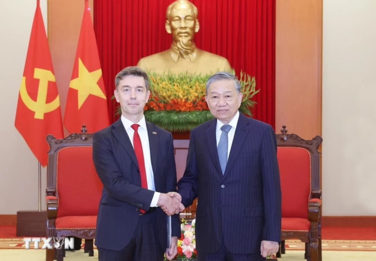 General Secretary To Lam received EU Ambassador to Vietnam Julien Guerrier. Photo: VNA